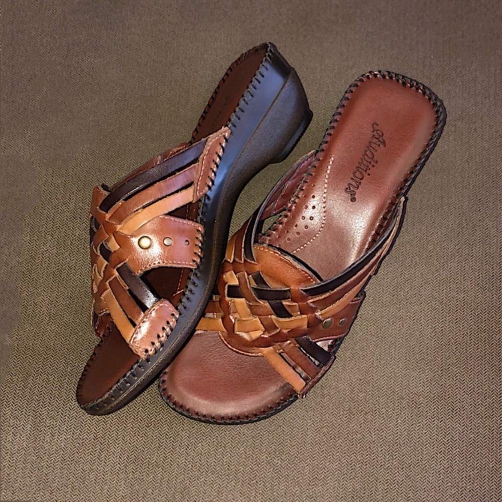 Auditions ‘Tango’ Wedge Sandals